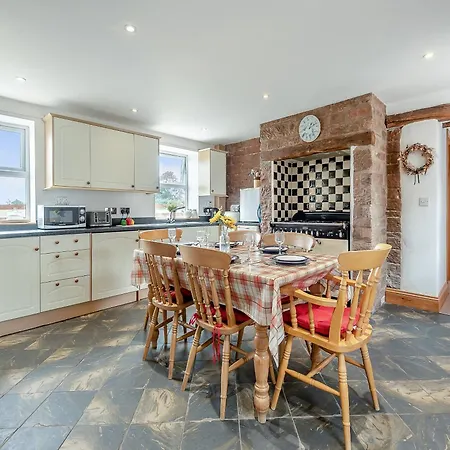 Brown Dyke Stables * Kirklinton