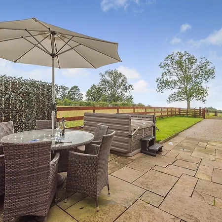 Brown Dyke Stables Дом отдыха