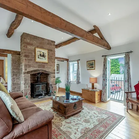 Brown Dyke Stables * Kirklinton