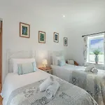Brown Dyke Stables Tatil Evi